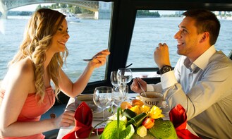 Dinner & Cruise with Live Music