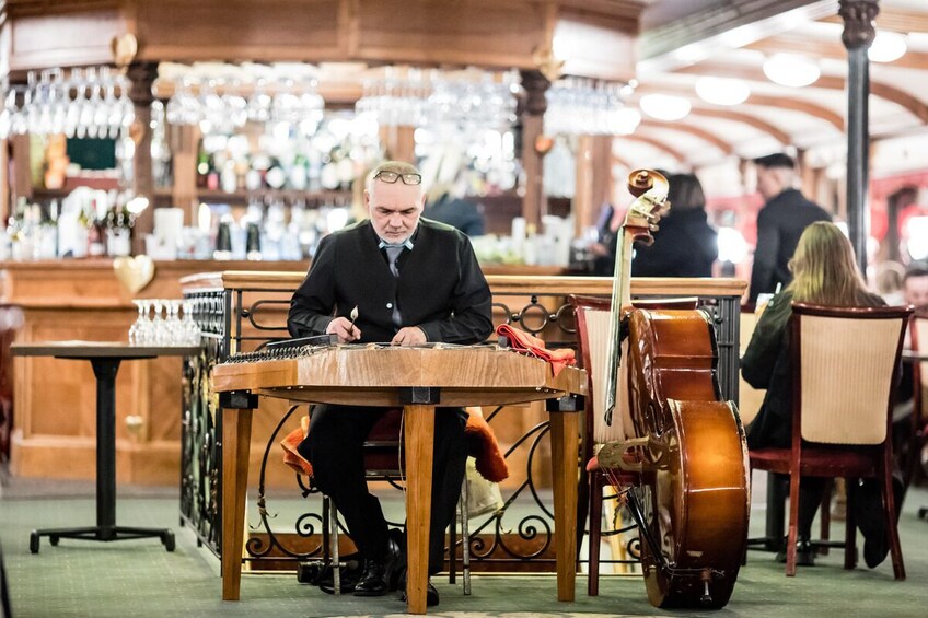 Dinner & Cruise on the Danube with Folklore Dance Show & Live Music