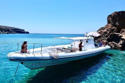 Milos: Half-Day Speedboat Cruise to Kleftiko with snorkelling tour