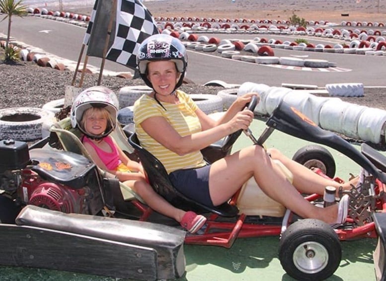 Picture 3 for Activity San Bartolome: Karting Sessions In Biz Karts