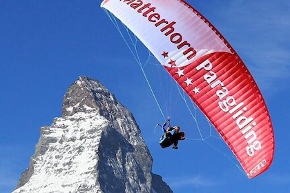Matterhorn Paragliding Flug in Zermatt (20-25min)