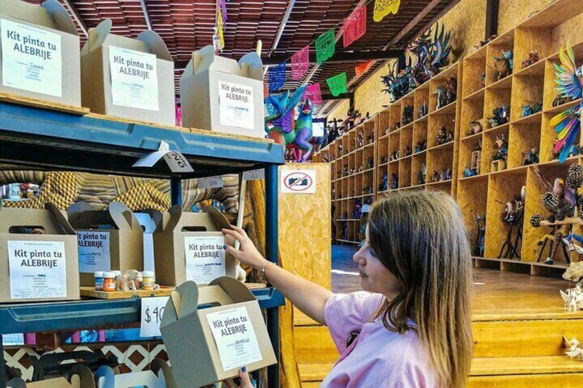 Private Pottery and Alebrijes workshops in Oaxaca