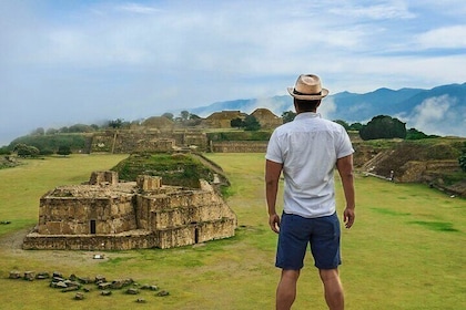 Monte Alban Tour in Oaxaca with Private Transport from Oaxaca
