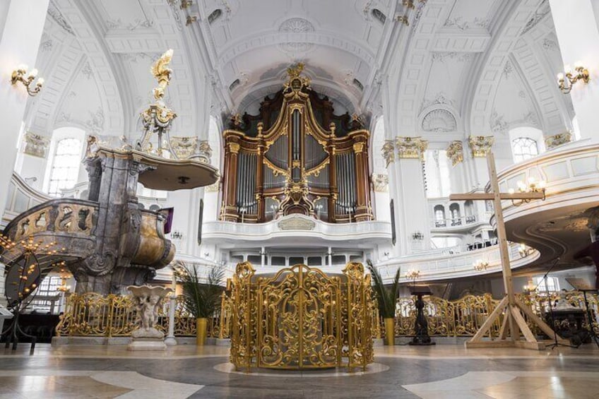 Private Tour to Most Beautiful Churches in Hamburg