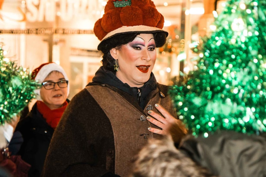 Picture 1 for Activity Freiburg: Christmas Tour with Drag Queen Betty BBQ