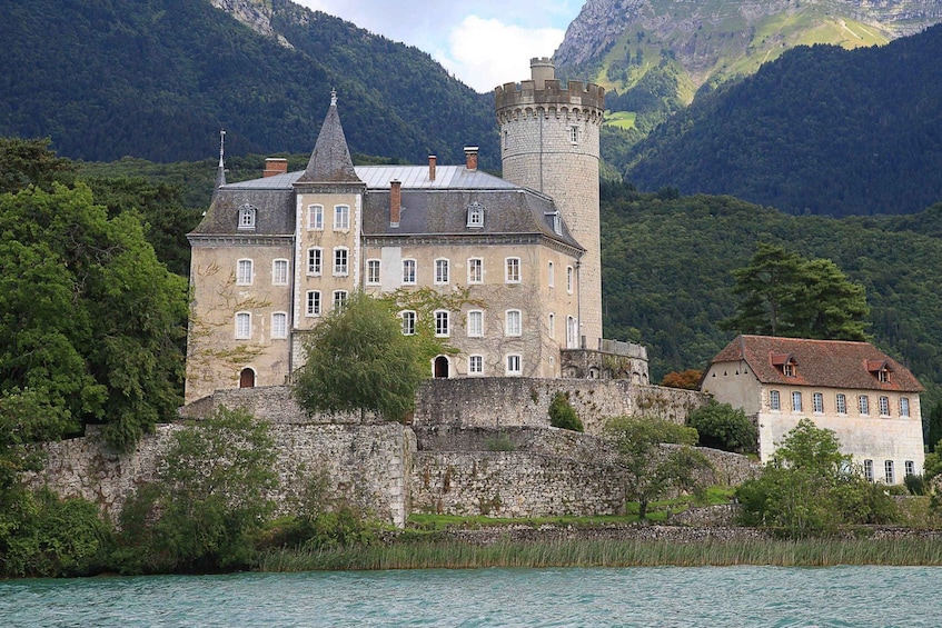 Picture 2 for Activity Private Walking Tour of Annecy's Historical Center