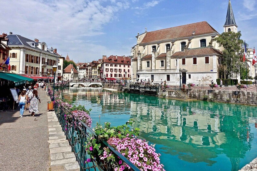 Picture 3 for Activity Private Walking Tour of Annecy's Historical Center