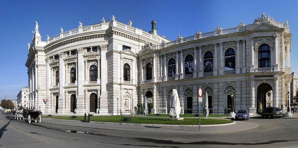 Picture 8 for Activity Vienna: Walking Tour of the Historic Ringstrasse