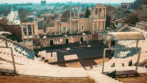 Fra Sofia: Heldagsutflukt til Rila-klosteret og Plovdiv by