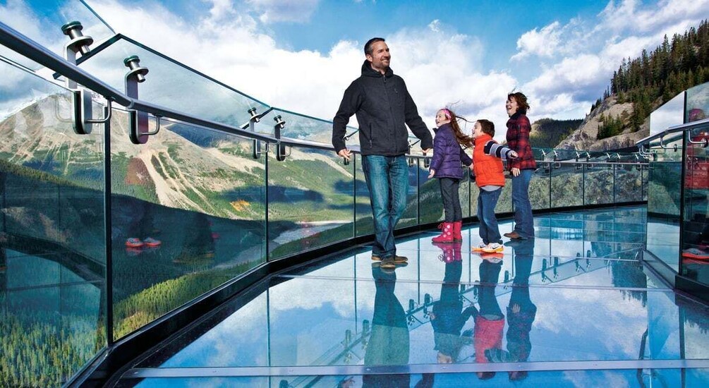 Picture 8 for Activity Jasper: Columbia Icefield Skywalk and Ice Explorer Ticket