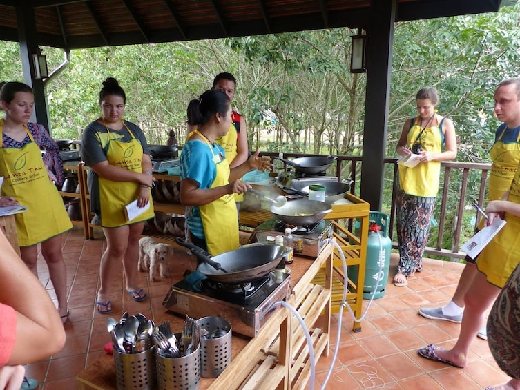 Lanta Thai Cookery School