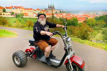 Prag: City Highlights Guidad elektrisk trike City Tour