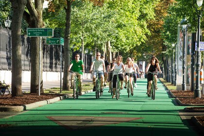 Vienna by Bike 3-Stunden All-In-One City Bike Tour auf Englisch