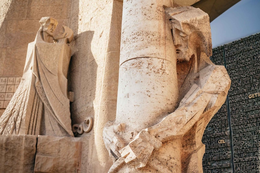 Picture 8 for Activity Barcelona: Sagrada Familia Skip-the-Line Entry Ticket & Tour