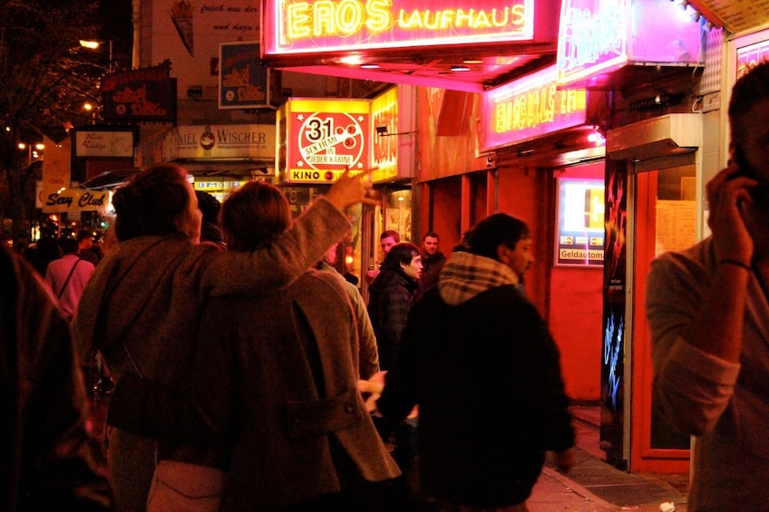 Wild Reeperbahn Self-Guided Audio Tour: Sex, Theater, and The Beatles