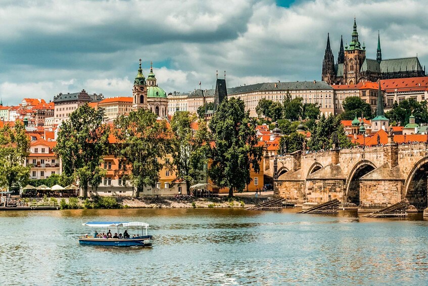 Picture 1 for Activity Prague: 45-Minute Sightseeing Cruise to Devil's Channel