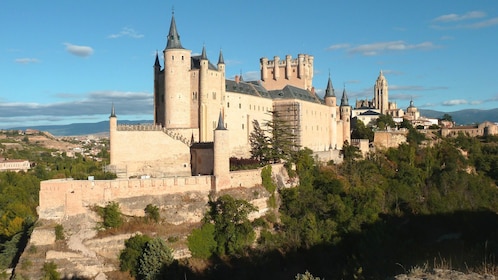 Desde Madrid: Tour de Segovia y Toledo con Alcázar y Catedral opcional