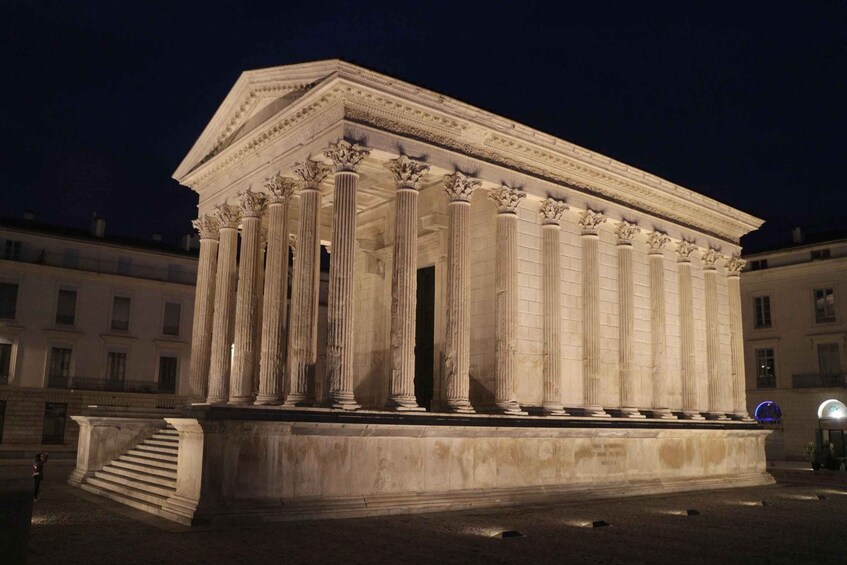 Nimes Historical Center 2-Hour Private Walking Tour