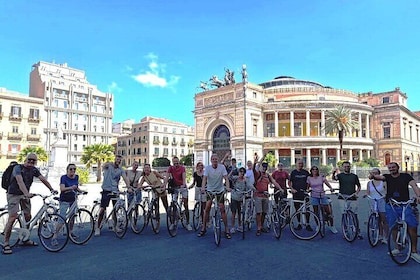 Fahrradtour durch das historische Zentrum von Palermo mit Verkostung