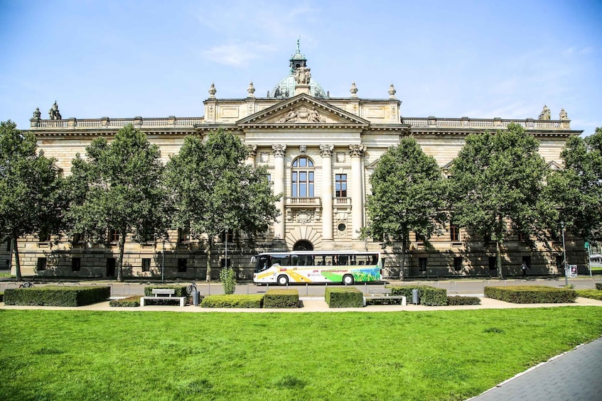 Picture 9 for Activity Combo Tour in Leipzig: Guided City Tour & City Sightseeing