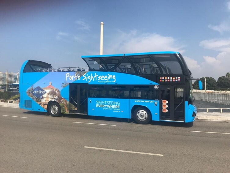 Åpne bilde 2 av 5. Porto Hop-On Hop-Off Tour - Blue Bus