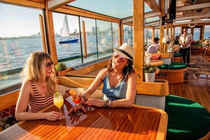 New York City: New York: Sunset Yacht Cruise