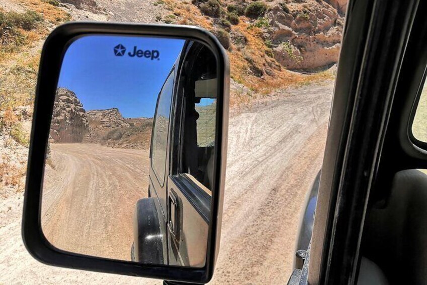 Half-Day Private Jeep Off-Road Experience in Santorini