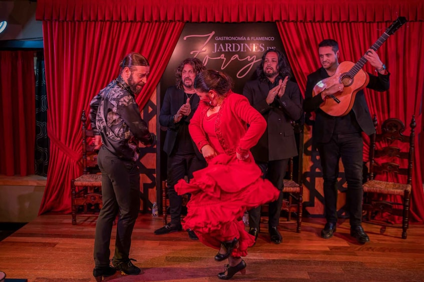 Granada: Flamenco Show in Albaycin - Jardines de Zoraya
