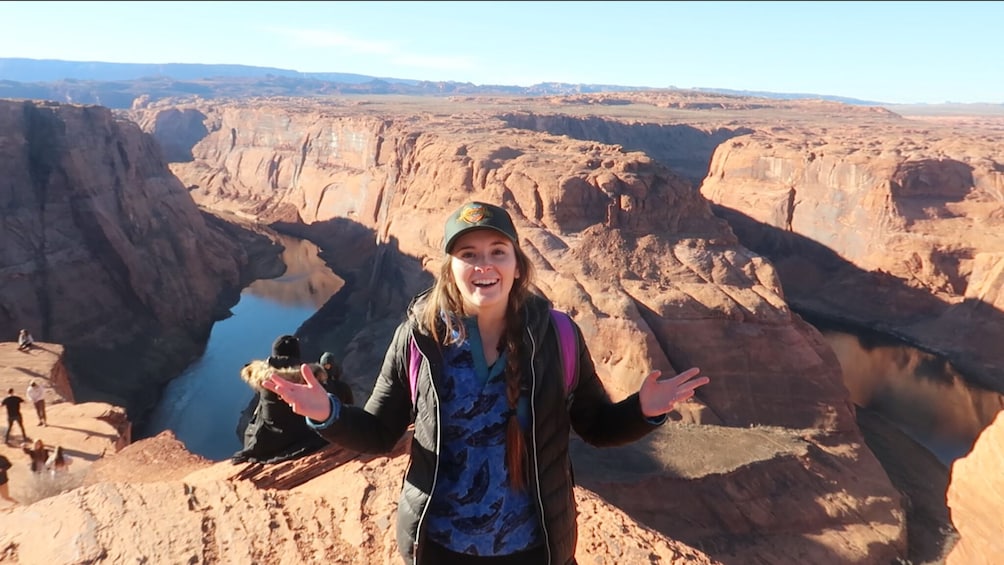 Lower Antelope Canyon & Horseshoe Bend Bus Tour