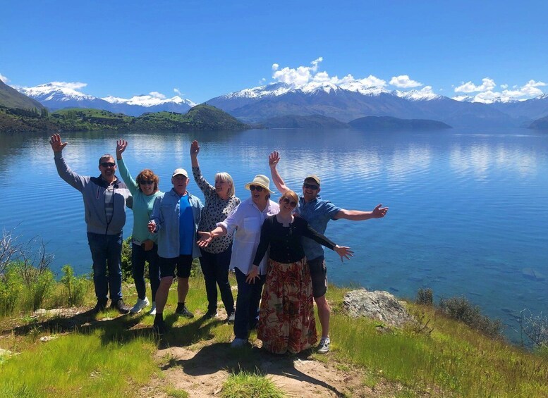 From Wanaka: Ruby Island 1-Hour Cruise and Photo Walk