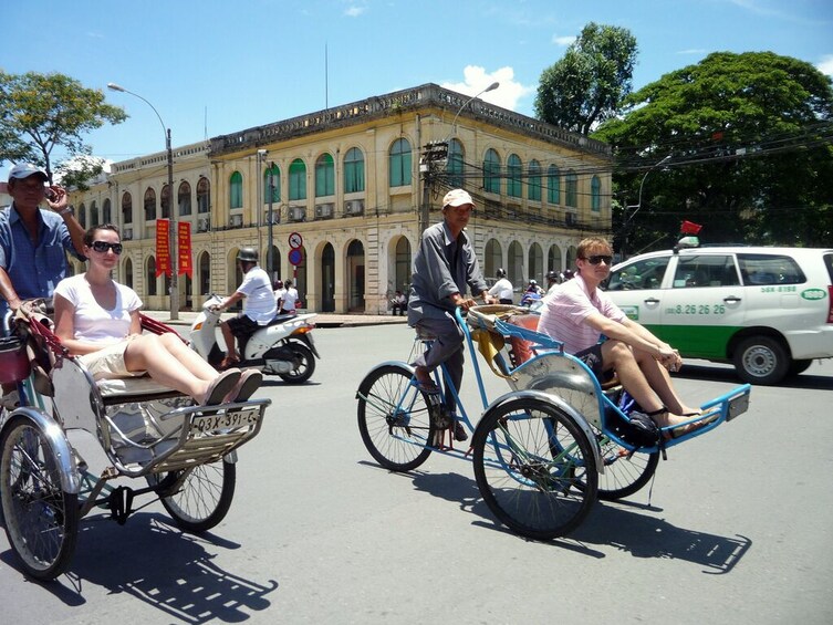 Full Day Hanoi City Sightseeing with Cyclo Ride