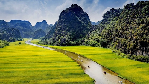 Heldag Hoa Lu Ancient Capital och båttur i Tam Coc