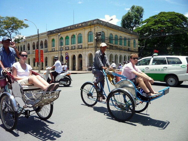 Afternoon Hanoi City Tour with Cyclo Ride at Old Quarter