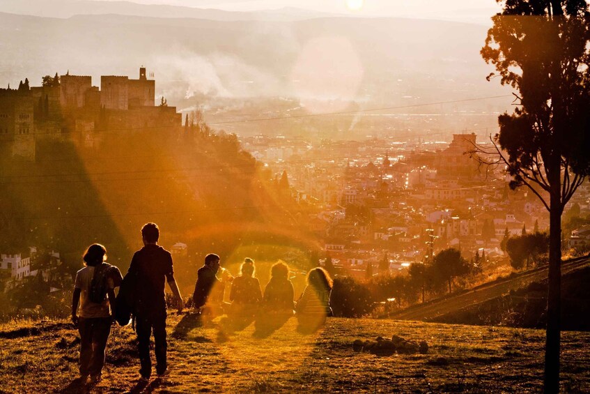 Picture 3 for Activity Granada: Albaicín and Sacromonte Guided Sunset Walking Tour