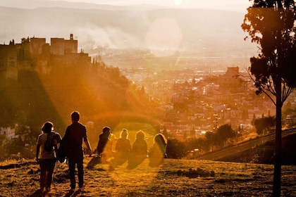 Granada: Paseo al atardecer por el Albaicín y el Sacromonte