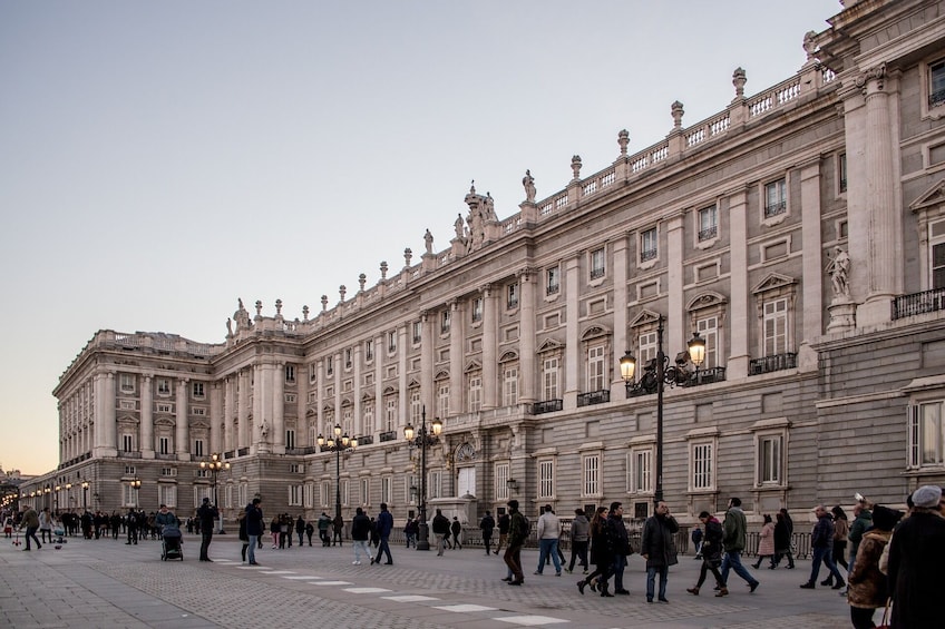 Skip-the-Line with Madrid’s Royal Palace Expert Guided Tour