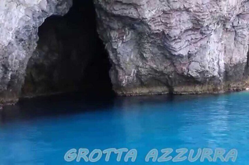 2-Hours Excursion to the Blue Grotto of Taormina in Isola Bella