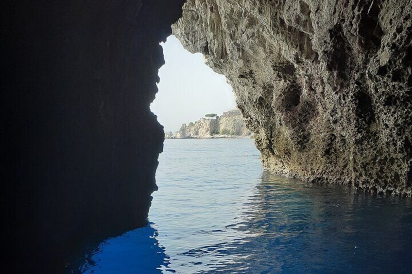 2-Hours Excursion to the Blue Grotto of Taormina in Isola Bella