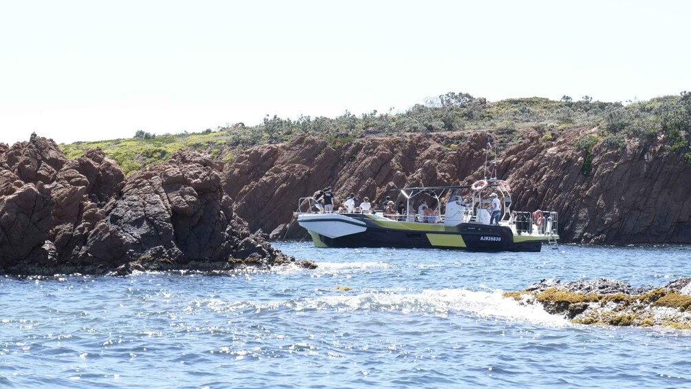 Picture 7 for Activity Fréjus: Sea and Creeks Boat Tour with Snorkeling and Drinks