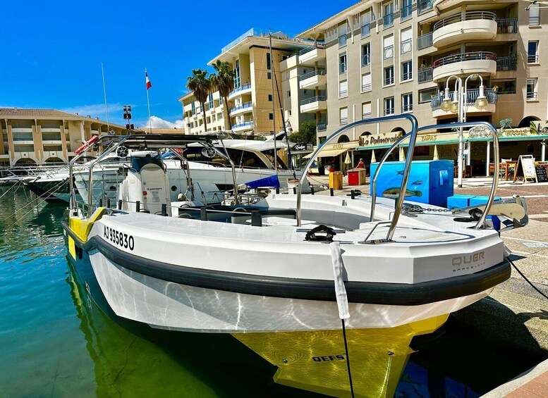 Picture 11 for Activity Fréjus: Sea and Creeks Boat Tour with Snorkeling and Drinks