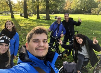 Amsterdam: Amsterdam: Yksityinen kaupunkipyöräretki italiaksi
