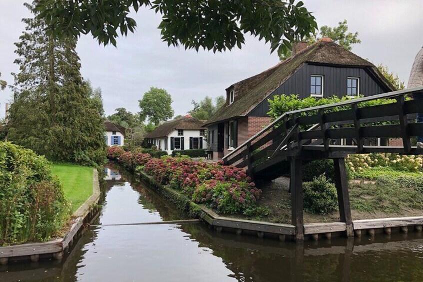 Giethoorn and Windmills - Private Day Tour