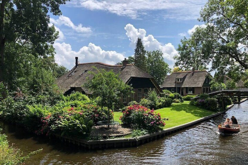 Giethoorn and Windmills - Private Day Tour