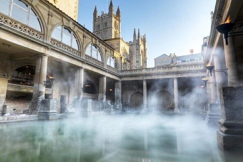 From London: Stonehenge and Roman Baths Full-Day Trip