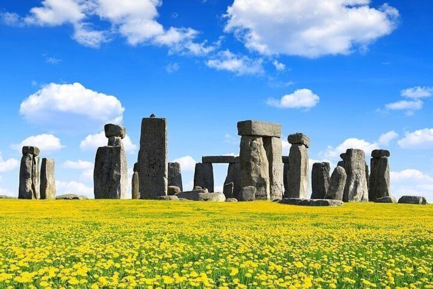 From London: Stonehenge and Roman Baths Full-Day Trip