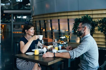 Dresden: Omvisning i VWs Transparent Factory med frokost