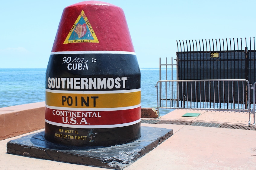 Key West Shuttle from Miami: Dolphin Watch with Snorkeling, Jet Ski & More