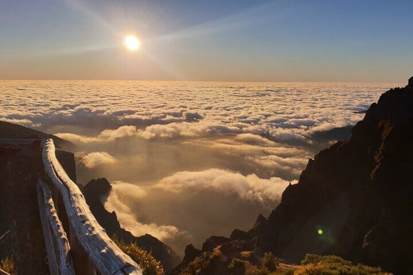 Sunrise in Areeiro Peak Private Tour