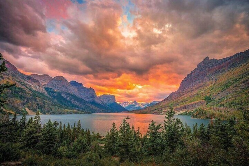Canadian Rocky Mountains 4-Day Tour from Vancouver Including Banff National Park