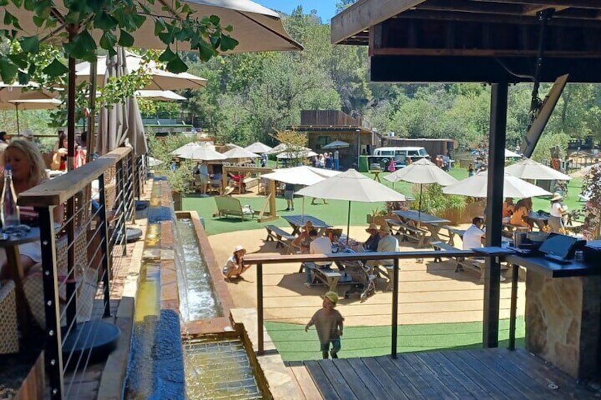 Malibu Cafe is a hidden gem. This tour provides plenty of time to enjoy it.